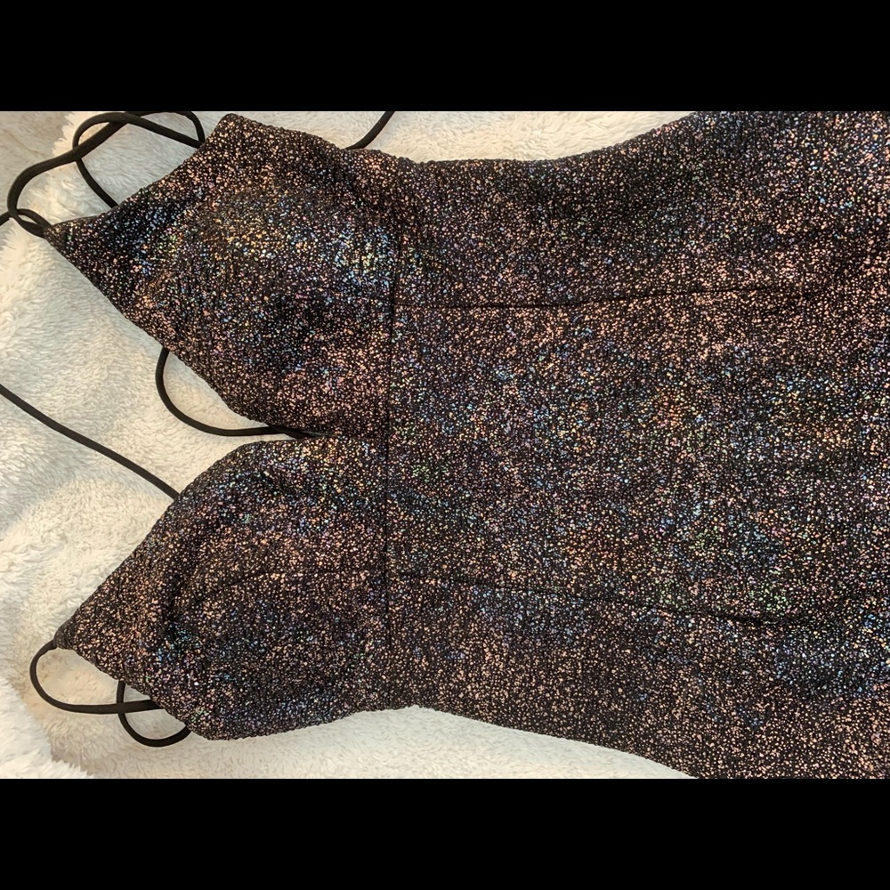 Dress - Picture 2 of 4
